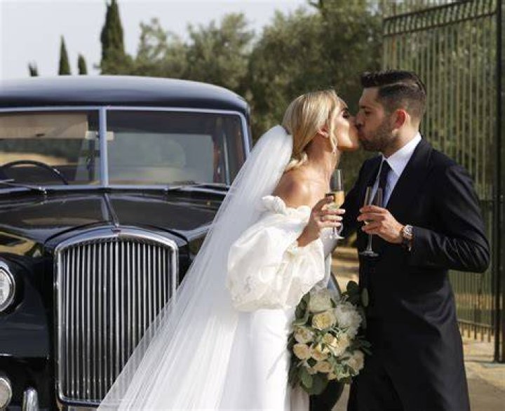 Jordi Alba and Romarey Ventura as seen in March 2018