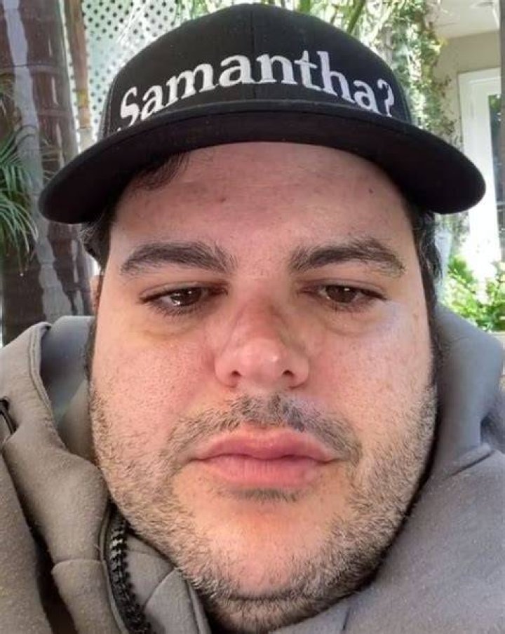 Josh Gad in an Instagram selfie from October 2020
