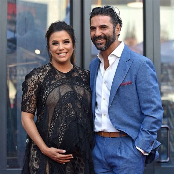 Jos&eacute; Bast&oacute;n and Eva Longoria as seen in a picture that was taken in 2016