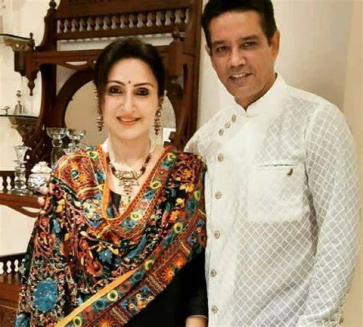 Juhi Babbar and Anup Soni at Abhinav & Ashima Shukla's wedding reception in 2013