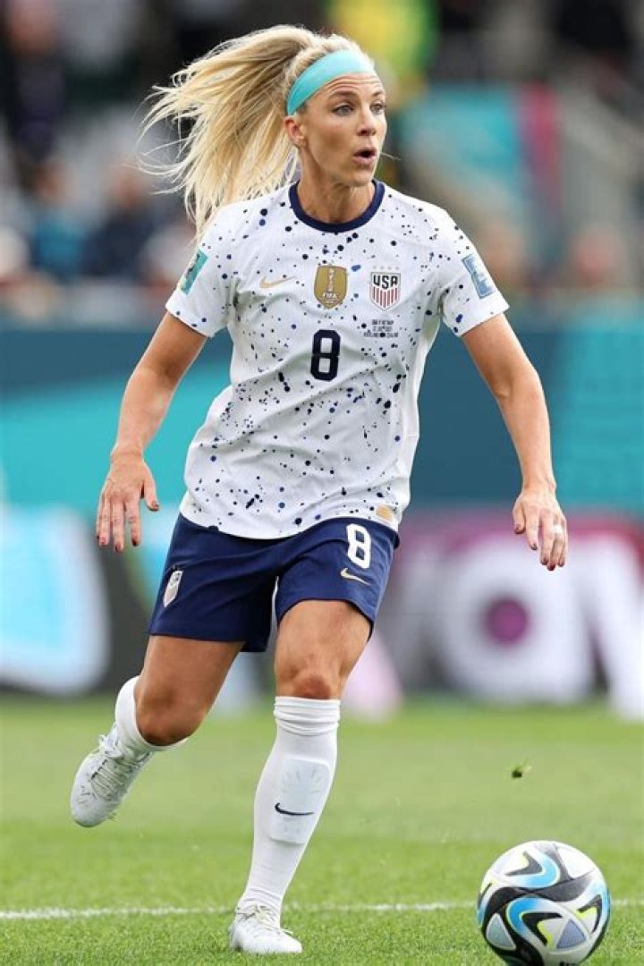 Julie Ertz in the middle of a match in 2017