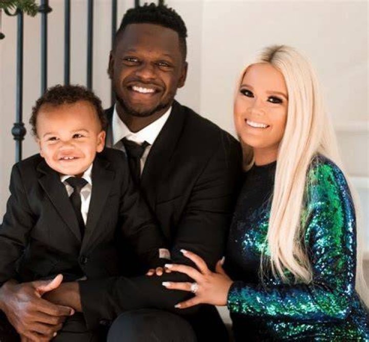 Julius Randle with his family as seen in December 2019