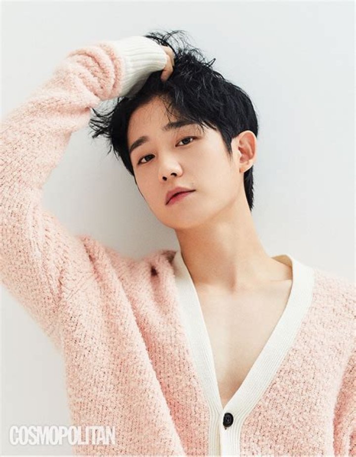 Jung Hae-in as seen at 56th Grand Bell Awards red carpet