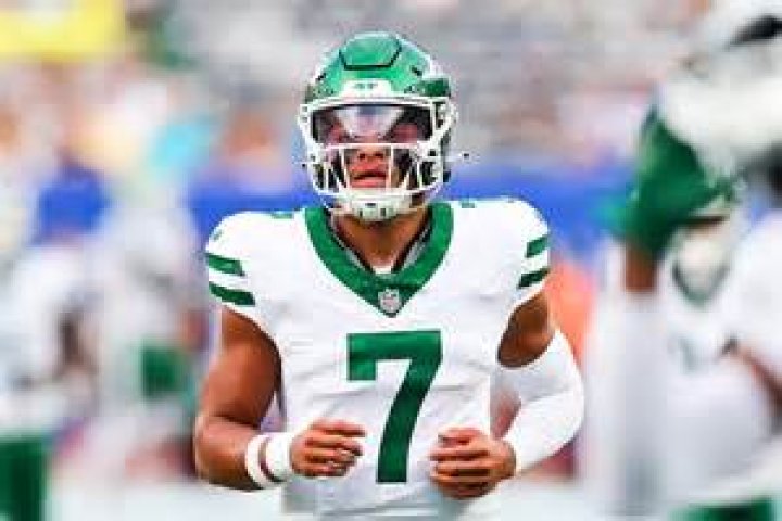 Justin Fields as seen with Ohio State in 2019