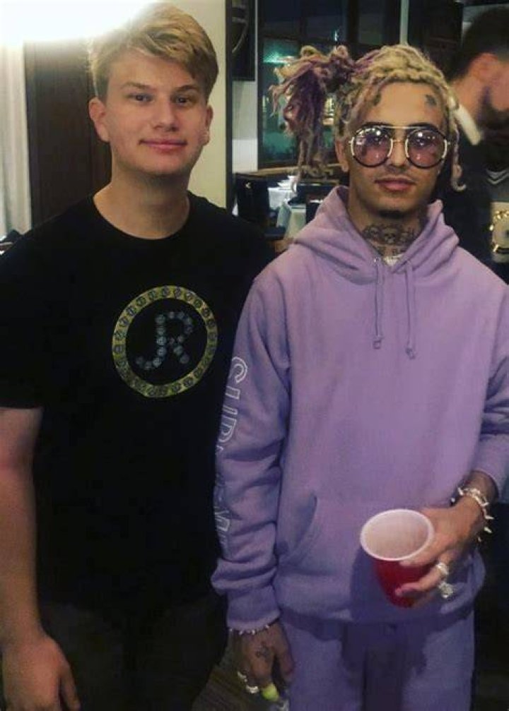 Justin Roberts (Left) with Lil' Pump in May 2018
