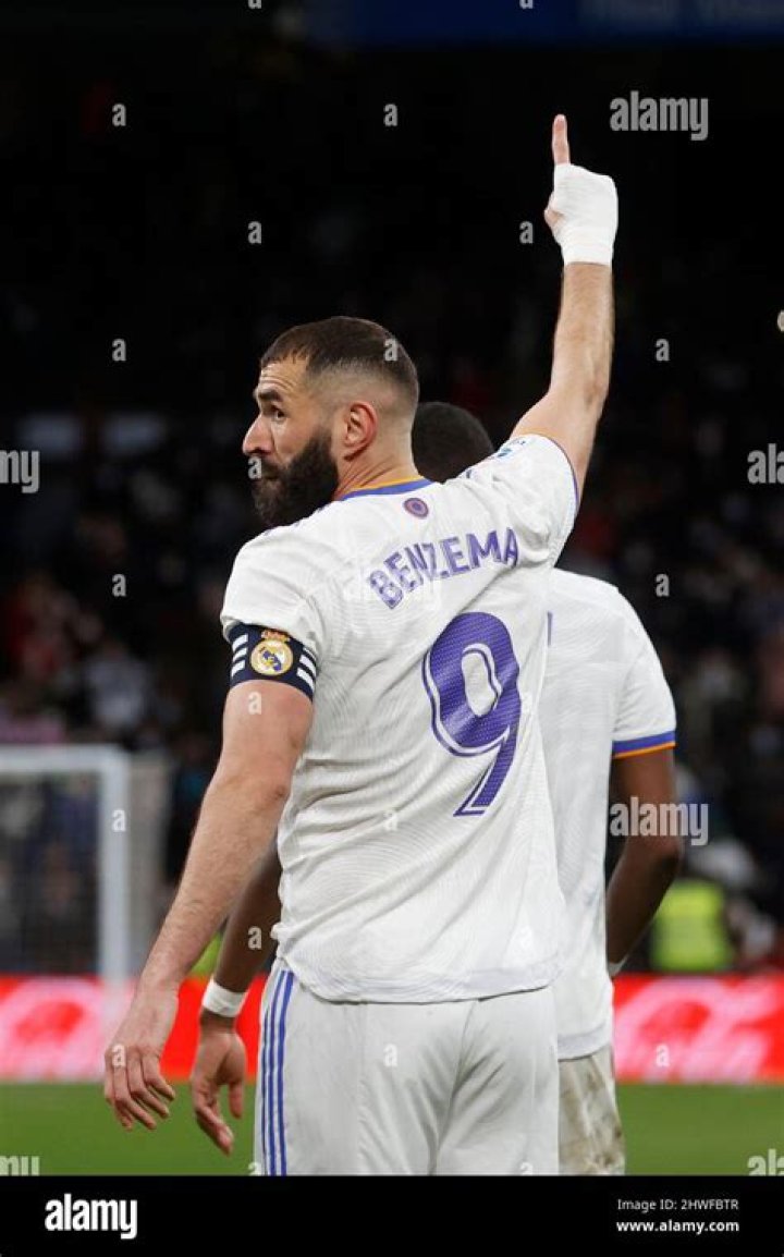 Karim Benzema celebrating a goal against Malmo FF on December 8, 2015 in Madrid, Spain