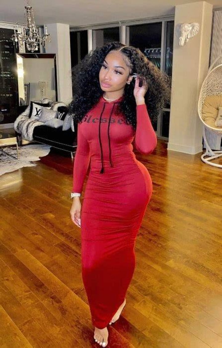 Karin Jinsui as seen while taking a mirror selfie in March 2021