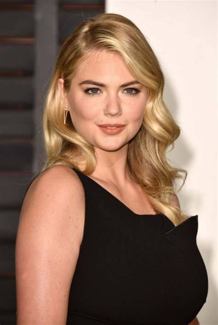 Kate Upton in a princess tent in July 2020