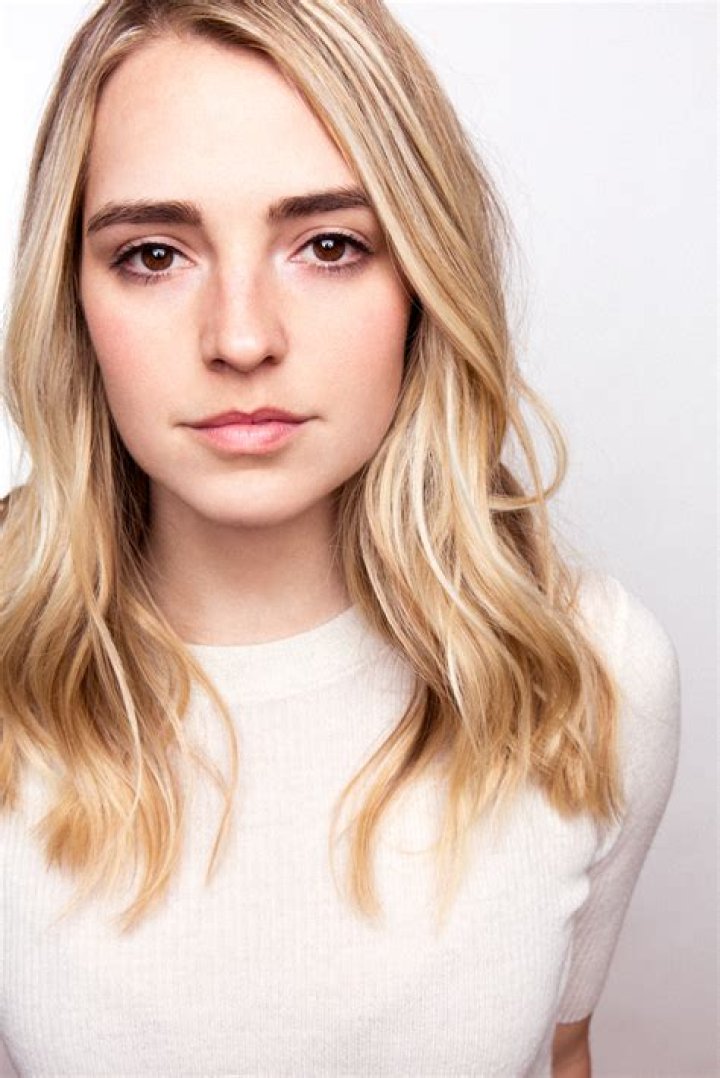 Katelyn Tarver hot