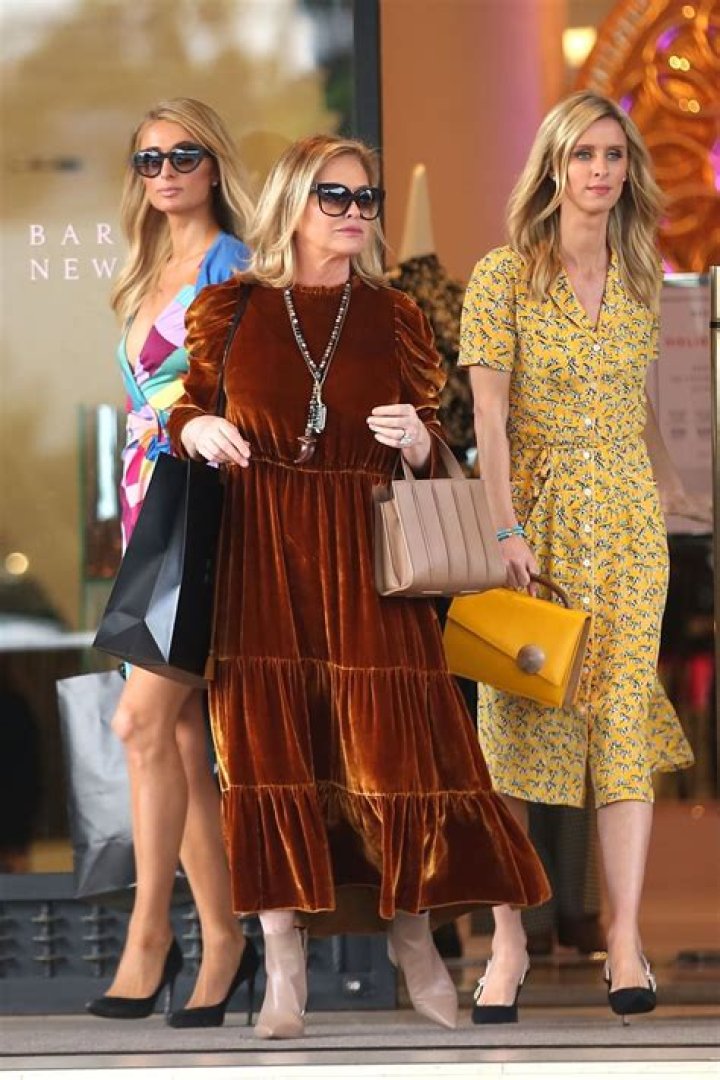 Kathy Hilton at Nicky Hilton's Fashion Show in Smashbox Studios, California in March 2008