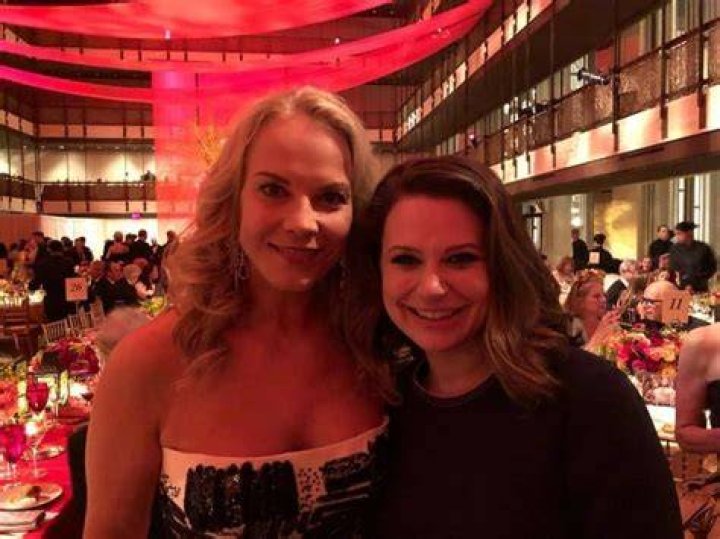 Katie Lowes (Right) with Elina Garanca in September 2018