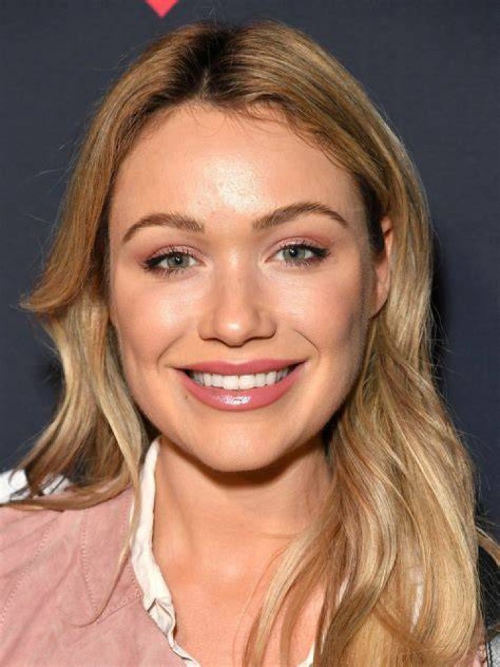 Katrina Bowden height