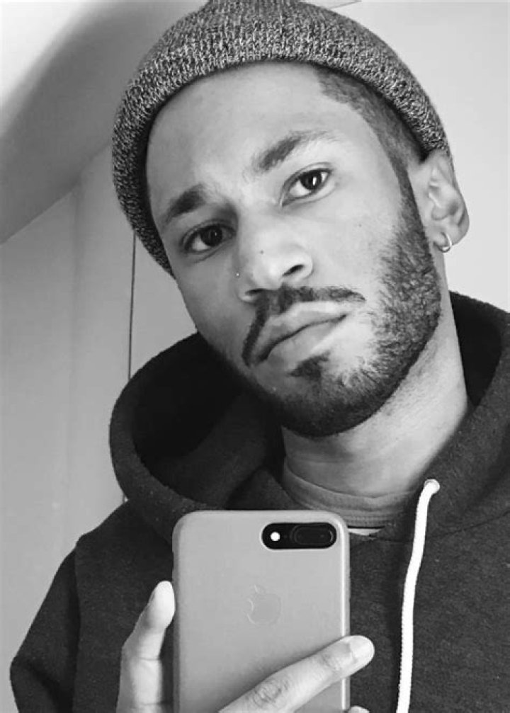 Kaytranada in a mirror selfie in March 2017