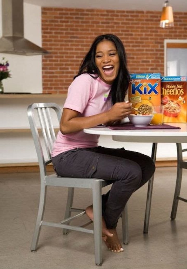 Keke Palmer eating her breakfast