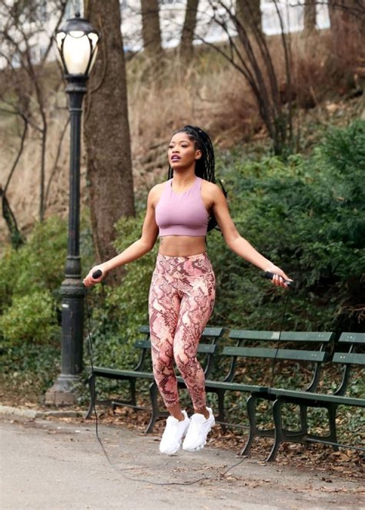 Keke Palmer working out