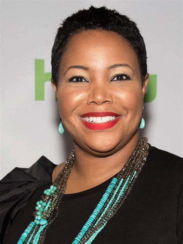 Kellie Shanygne Williams as seen in a Christmas picture with her family in December 2017