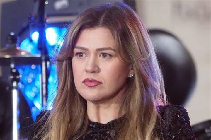 Kelly Clarkson weight