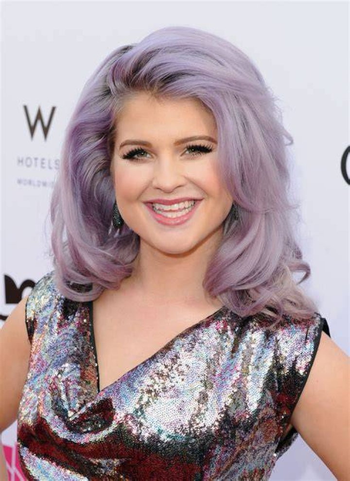 Kelly Osbourne hot