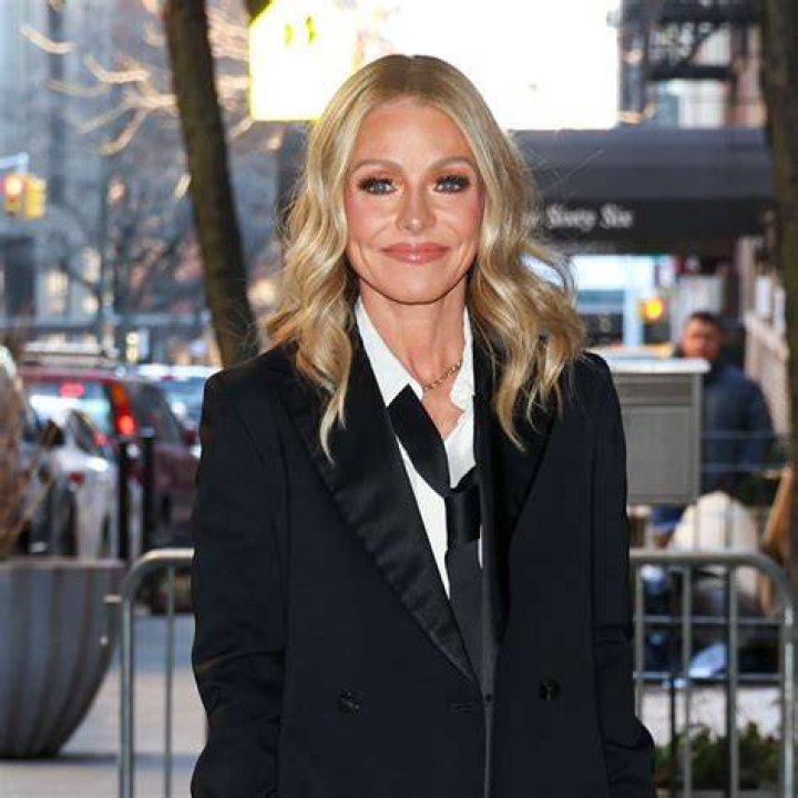 Kelly Ripa arriving at "The Late Show With David Letterman" in 2015