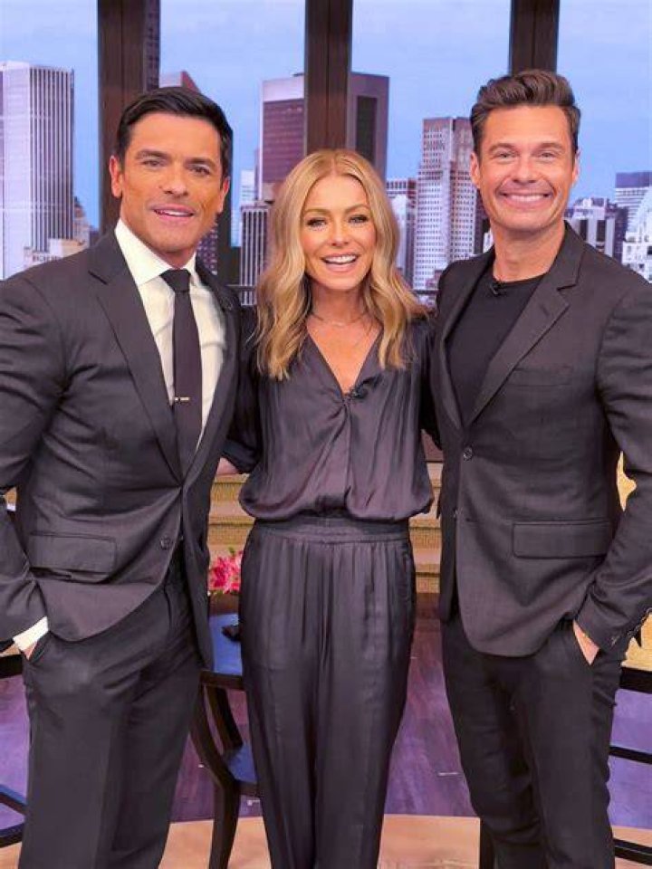 Kelly Ripa at the set of Late Show with David Letterman in April 2015