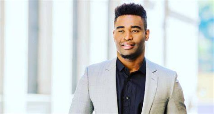 Keo Motsepe showing shirtless body in a social media post shared in 2016