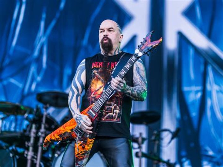 Kerry King playing at concert on September 3, 2006