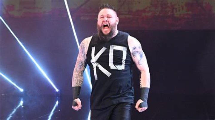 Kevin Owens right before a duel in January 2016