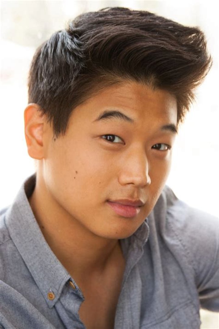 Ki Hong Lee in the July 2016 selfie showing scenic beauty of Korea