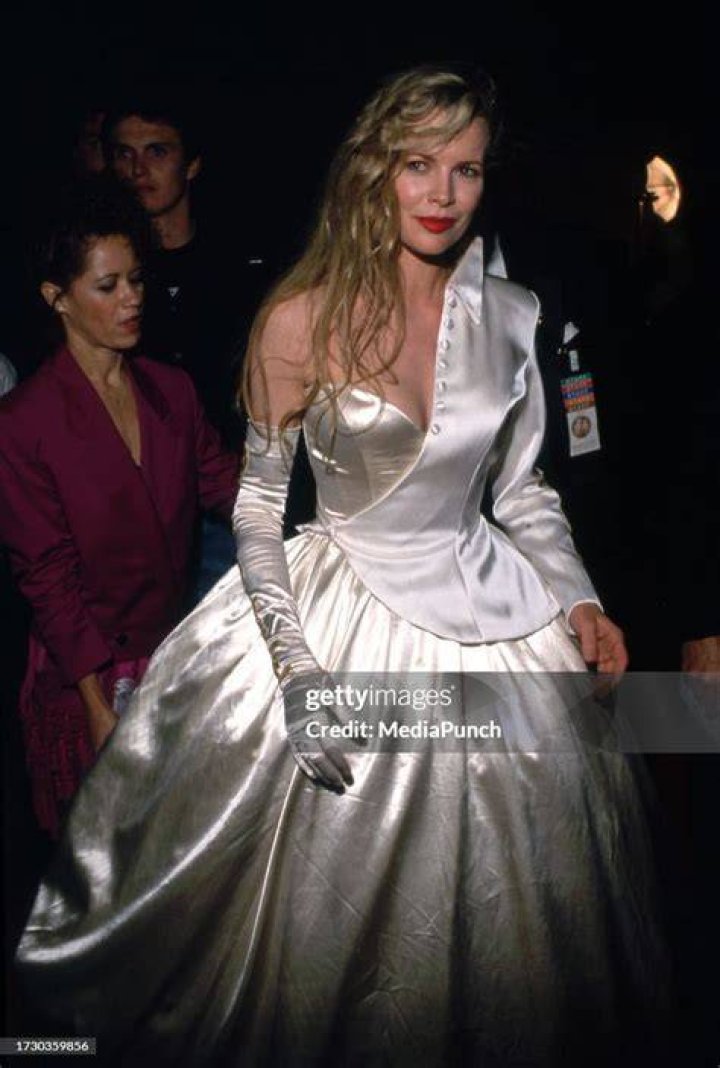 Kim Basinger at the 62nd Academy Awards in 1990