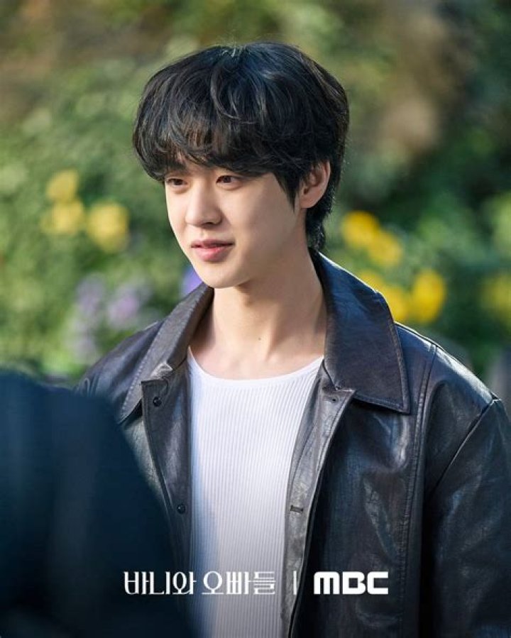 Kim Hyun-jin as seen while posing for a selfie in March 2020