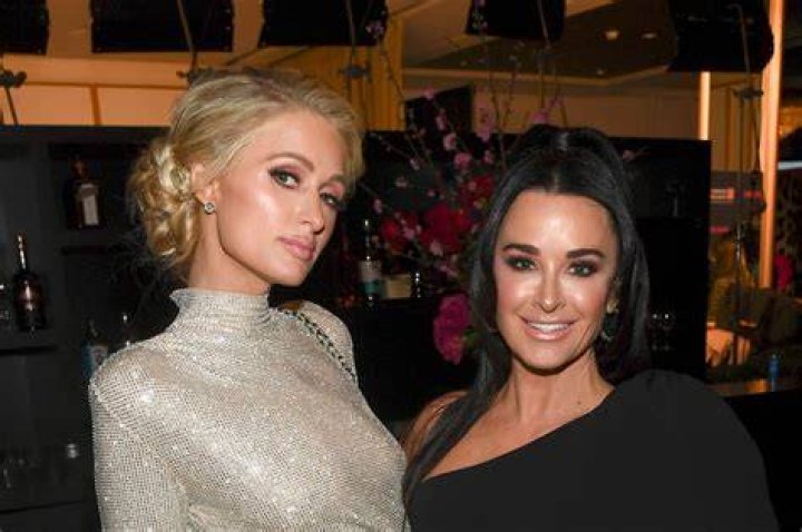 Kyle Richards showing Paris Hilton Unicorn Mist product in November 2017