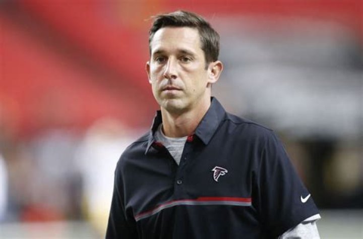 Kyle Shanahan at Falcons training camp in July 2016