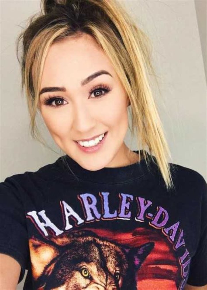 Lauren Riihimaki in a selfie in August 2017