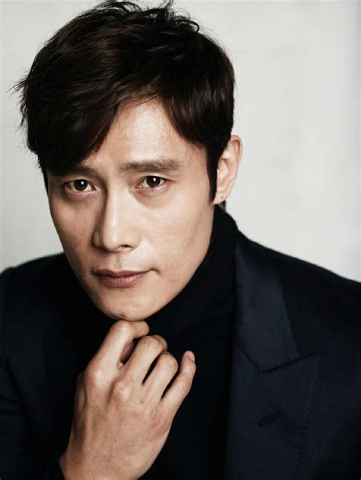 Lee Byung-Hun in an Instagram Selfie in October 2018
