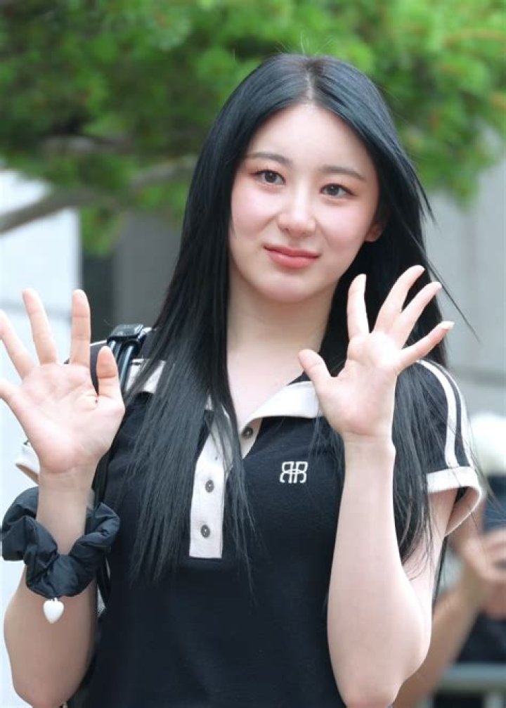 Lee Chaeyeon in a selfie in February 2019