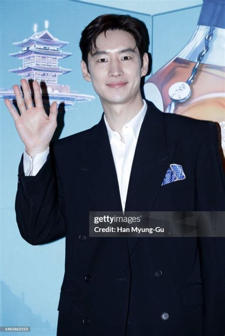 Lee Je-hoon as seen at a fansign event for Austin Reed at Mario Outlet in Gasan-dong on November 3, 2018