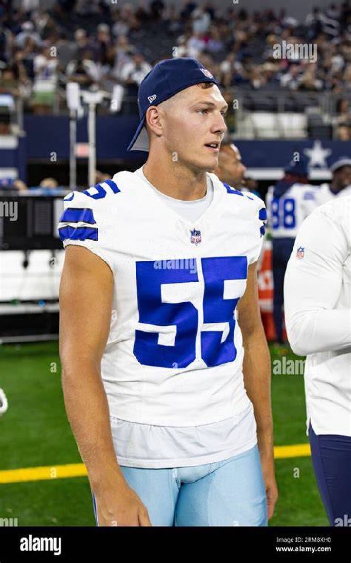 Leighton Vander Esch as seen with the Dallas Cowboys in 2020