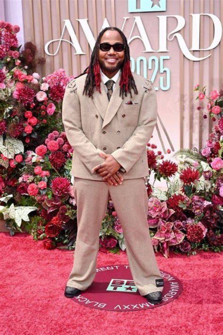 Leon Thomas looking dapper in a March 2018 picture