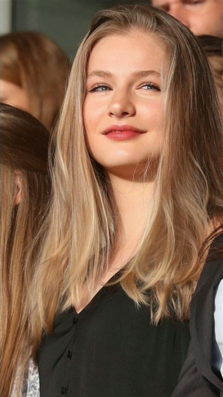 Leonor, Princess of Asturias looking beautiful in a candid picture