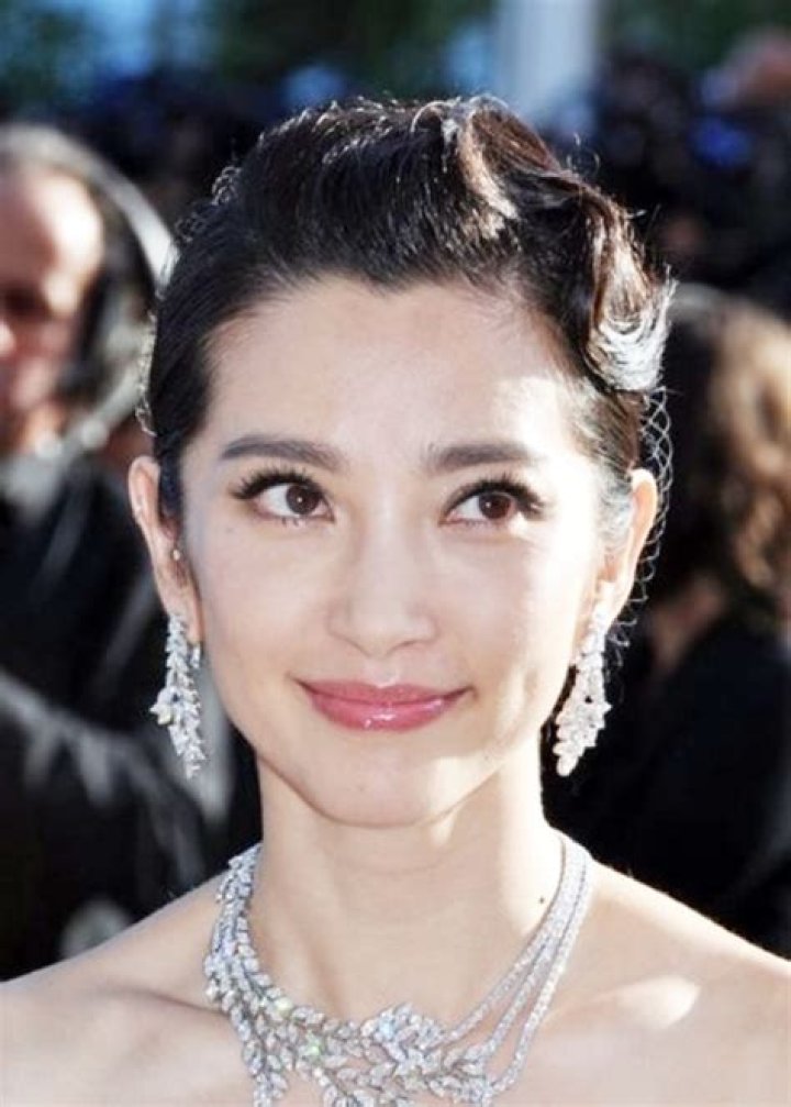 Li Bingbing as seen while posing for a picture as she enjoys snowfall in Beijing, China in April 2018