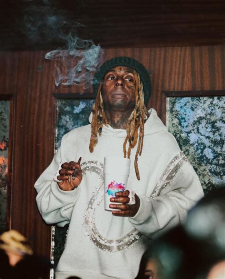 Lil Wayne Smoking