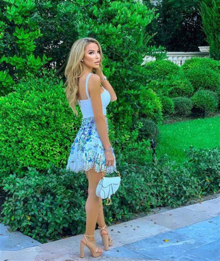 Lisa Hochstein in an Instagram selfie as seen in February 2020