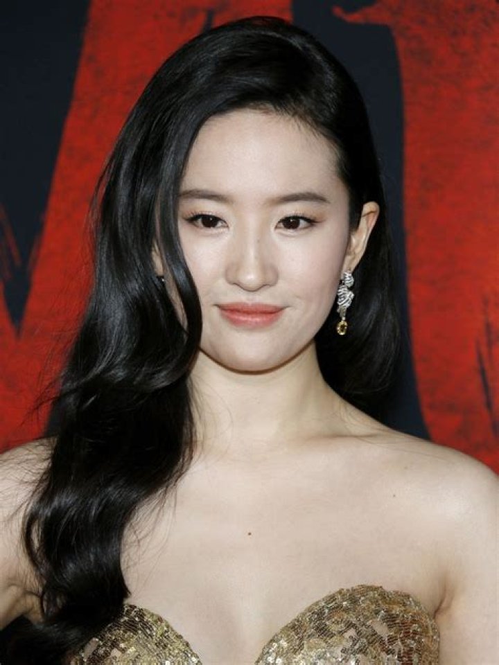 Liu Yifei as seen in September 2008