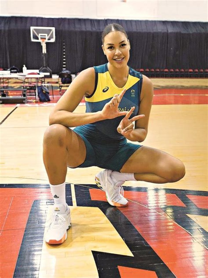Liz Cambage as seen in September 2015