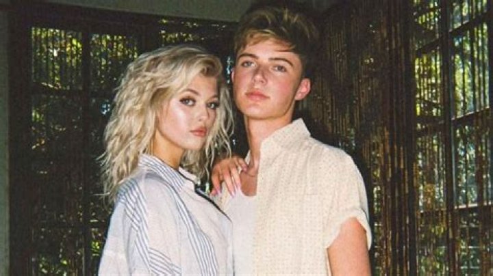 Loren Gray Beech with former flame, Juwany Roman (flamingeos) in June 2016