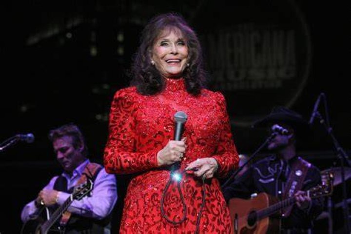 Loretta Lynn performing at South by Southwest in 2016