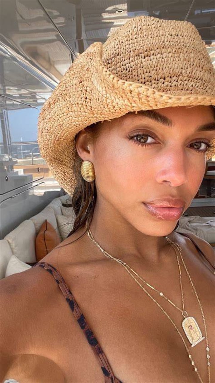 Lori Harvey in an Instagram selfie as seen in September 2017