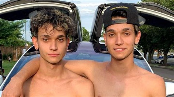 Lucas Dobre (Right) and Marcus Dobre in a selfie in November 2016