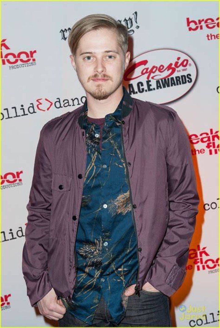 Lucas Grabeel 2014