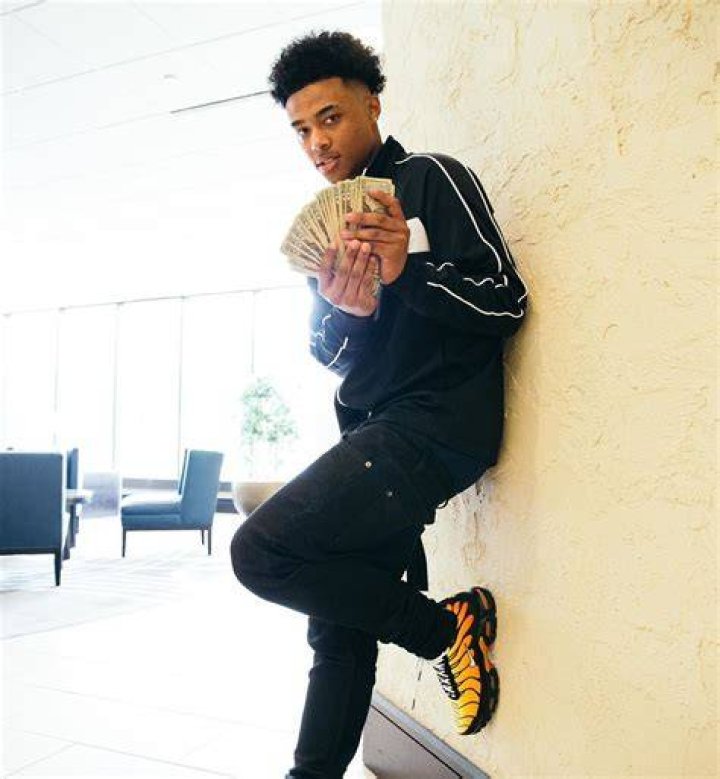 Luh Kel in an Instagram selfie as seen in November 2019